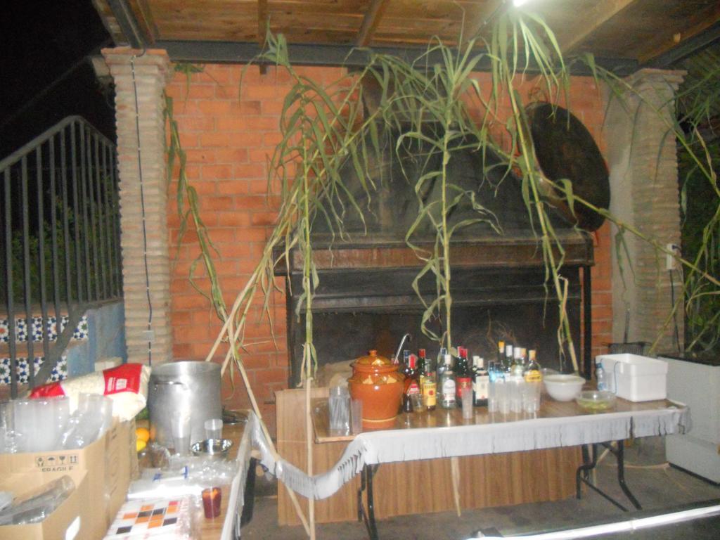 Camping Fuente De Piedra Bagian luar foto