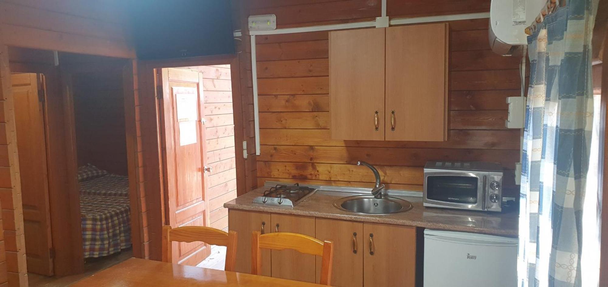 Camping Fuente De Piedra Bagian luar foto