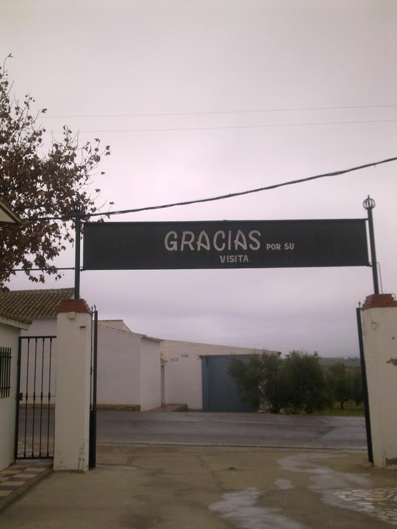 Camping Fuente De Piedra Bagian luar foto