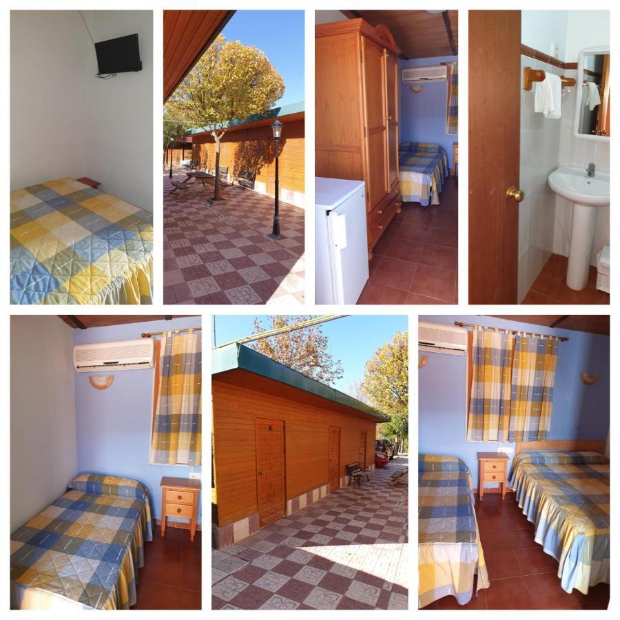 Camping Fuente De Piedra Bagian luar foto